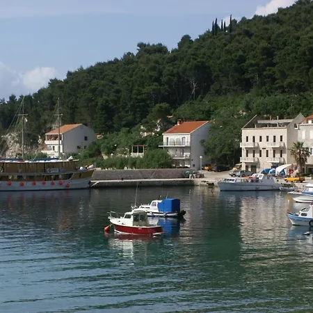 Double 4566c Πανσιόν