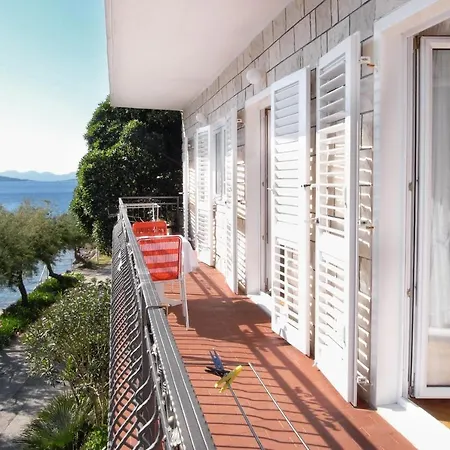 Double 4566c Πανσιόν